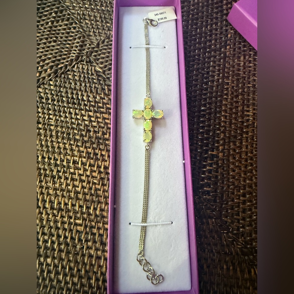 Cross bracelet